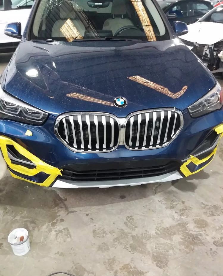 Serviço de lanternagem e funilaria de alta precisão